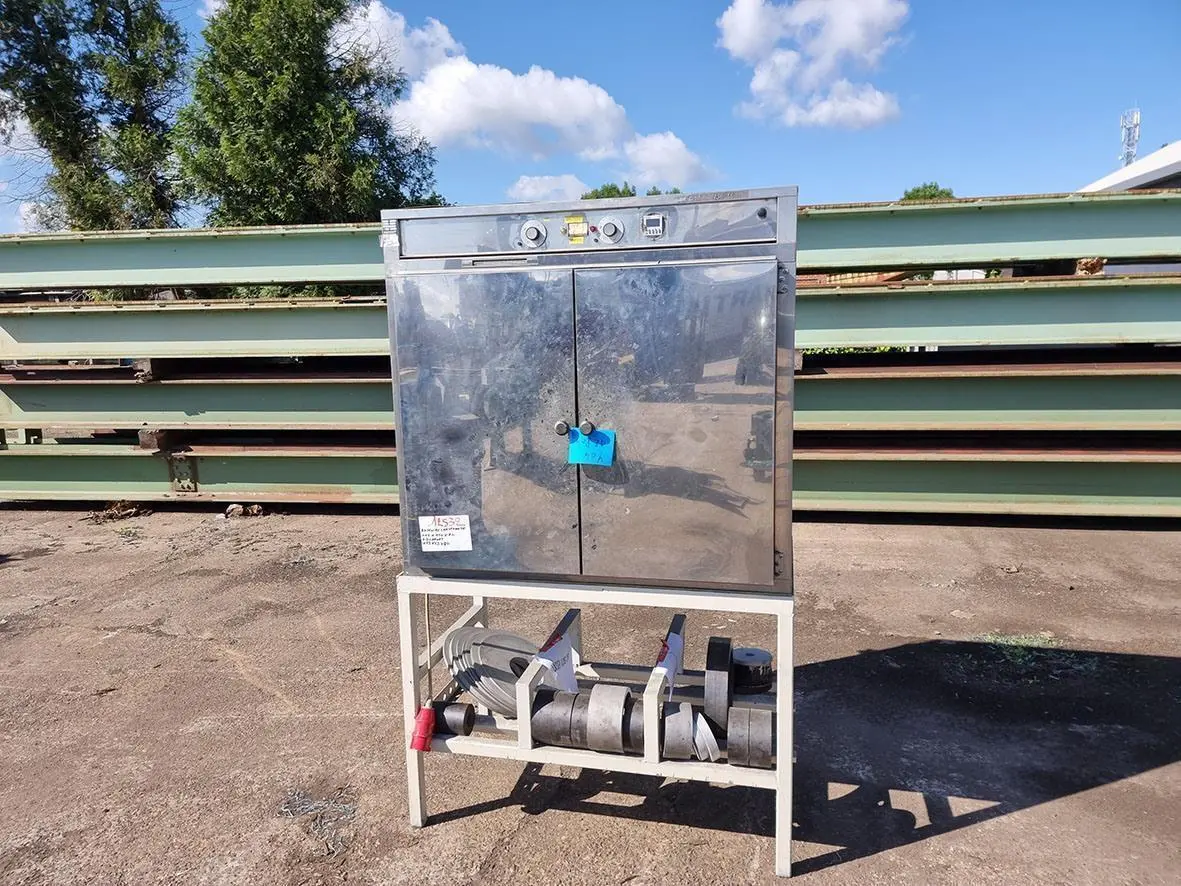 USED MEMMERT OVEN