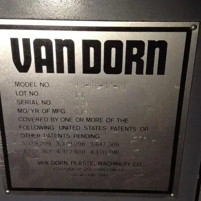 USED VAN DORN ST305142