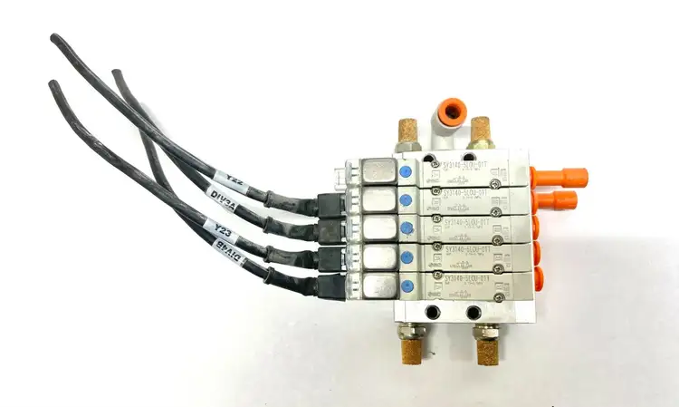 Used SMC SOLENOID VALVE Solenoid Valves | Maverick Industrial Sales #1110321