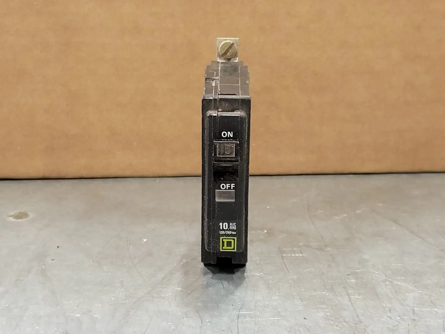 USED SQUARE D QOB115