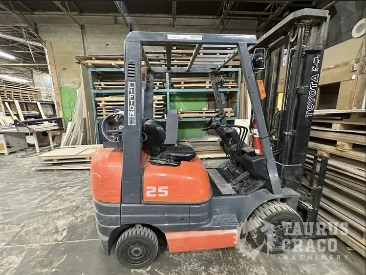 Used TOYOTA 42-6FGCU25 PROPANE FORKLIFT Liquid Propane Forklifts Ontario CA | Taurus Craco Machinery Inc #1357903