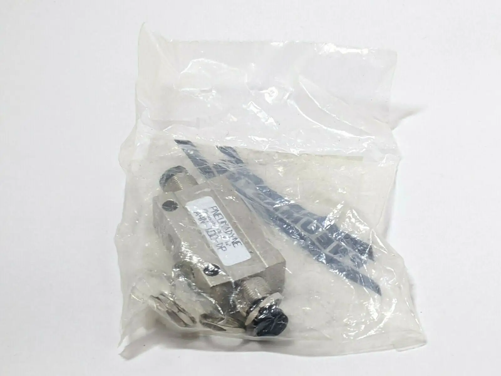 NEW PNEUMADYNE 4-WAY CONTROL VALVE