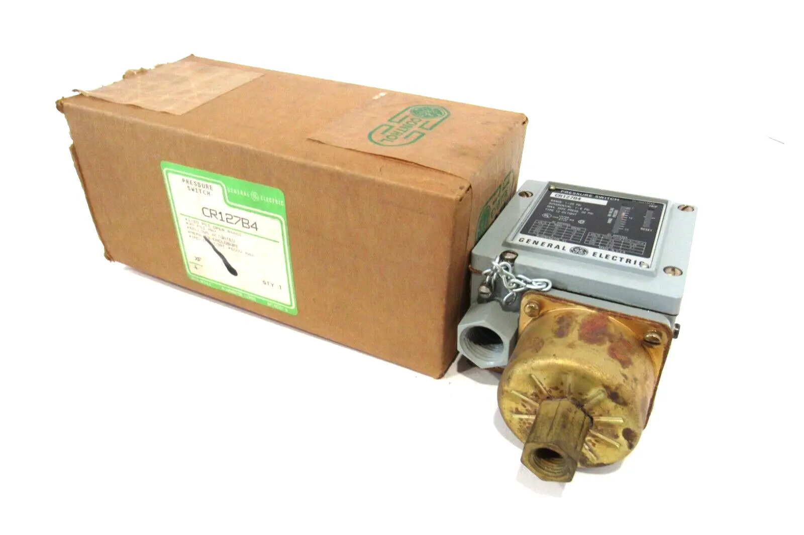 NEW GENERAL ELECTRIC CR127B4 PRESSURE SWITCH