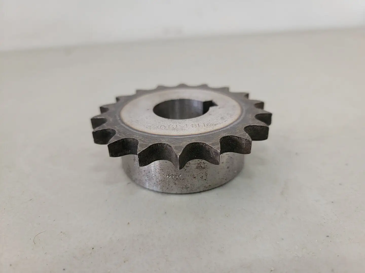 Roller Chain Sprocket 08B18H, No. 08, 18 Teeth