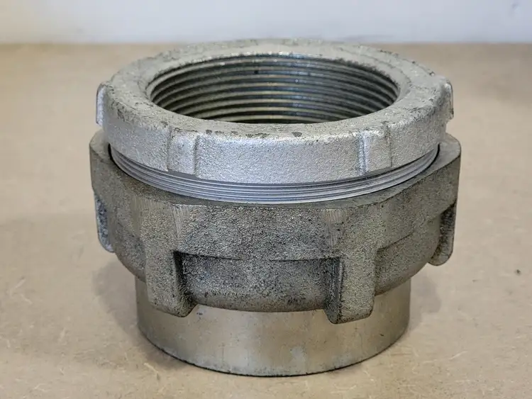 Used CROUSE-HINDS UNF805 Cable & Wire British Columbia CA | Lenmark #252402