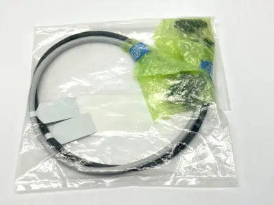 NEW KEYENCE SL-VS05-R, SL-VS05-T