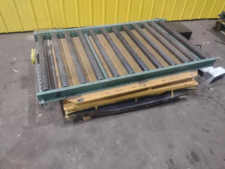 Used ECONO LIFT _UNKNOWN_ Platform Lifters Ohio US | Yoder Brothers machinery #144210