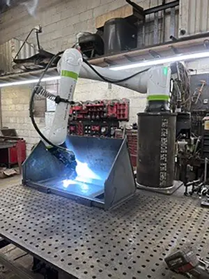 Used 2025 LINCOLN FANUC CRX-25IA ROBOTIC WELDING CELL – LINCOLN ELECTRIC POWER WAVE R450 Welding Chambers Illinois US | Machinery Marketing International #1566415