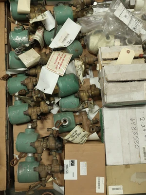 Used _UNKNOWN_ _UNKNOWN_ Solenoid Valves Ohio US | Aucto #1306492