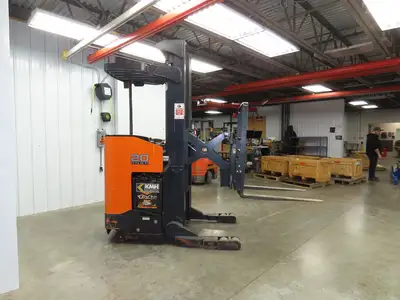 Doosan Forklift Stand On 36V Electric Pantograph Reach Truck 3714lbs 4475h 20' L