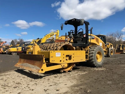 Used 2013 CATERPILLAR CP56B Single Drum Rollers New York US | Abele Tractor #1343185