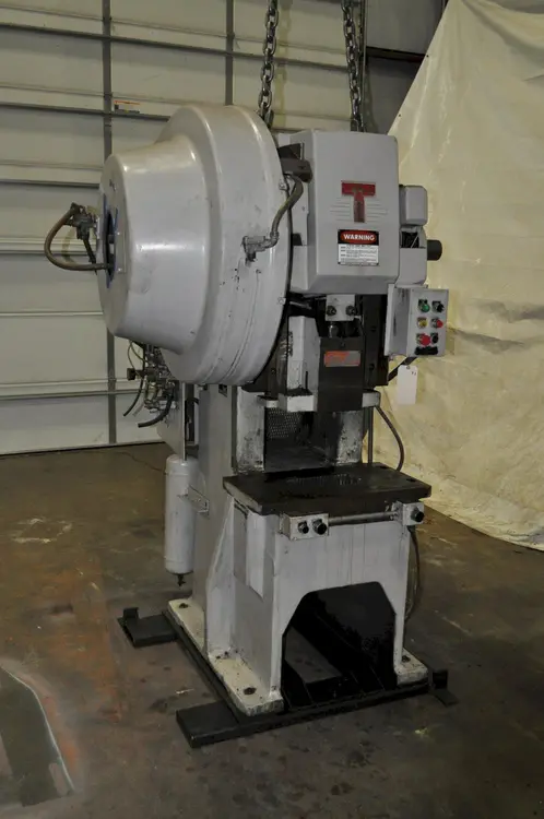 Used _UNKNOWN_ 35 ST High Speed Production Presses | D & D Industries #438086