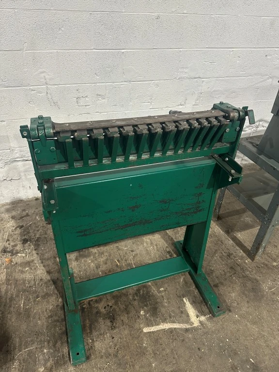 TENNSMITH CB24 24" CLEAT BENDER - 20GA.
