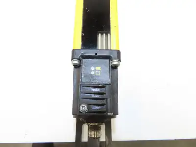 Allen Bradley GuardShield Safety Light Curtain Transmitter/Receiver Set 1120mm