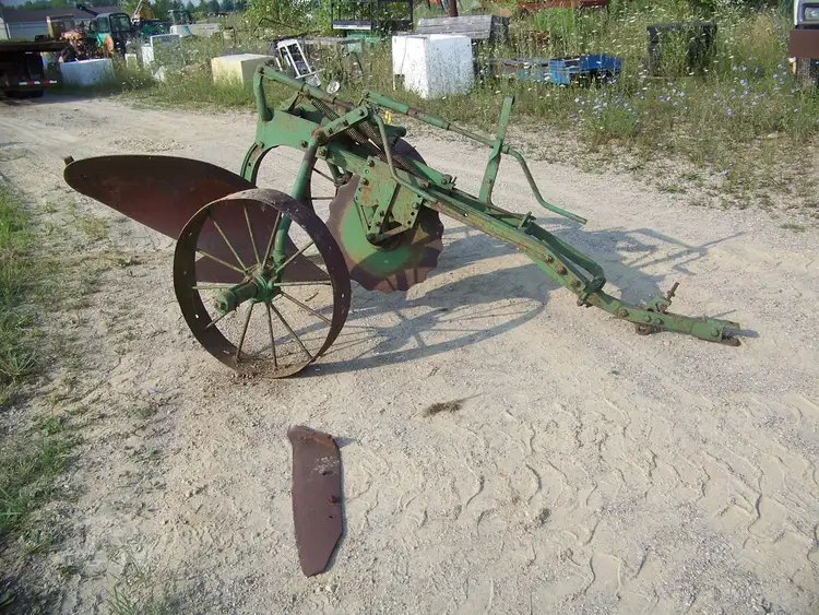 Used RARE ONE BOTTOM PLOW Moldboard Plows Michigan US | NAS Sales #1557805