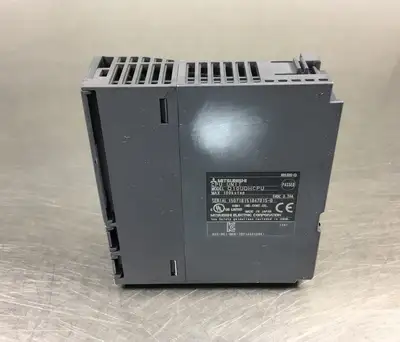 USED MITSUBISHI Q10UDHCPU
