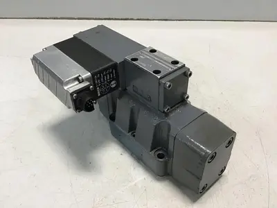 USED BOSCH 0 811 404 614
