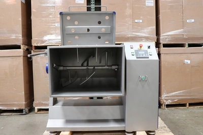 Mainca Model RM-200 Single-Action Mixer