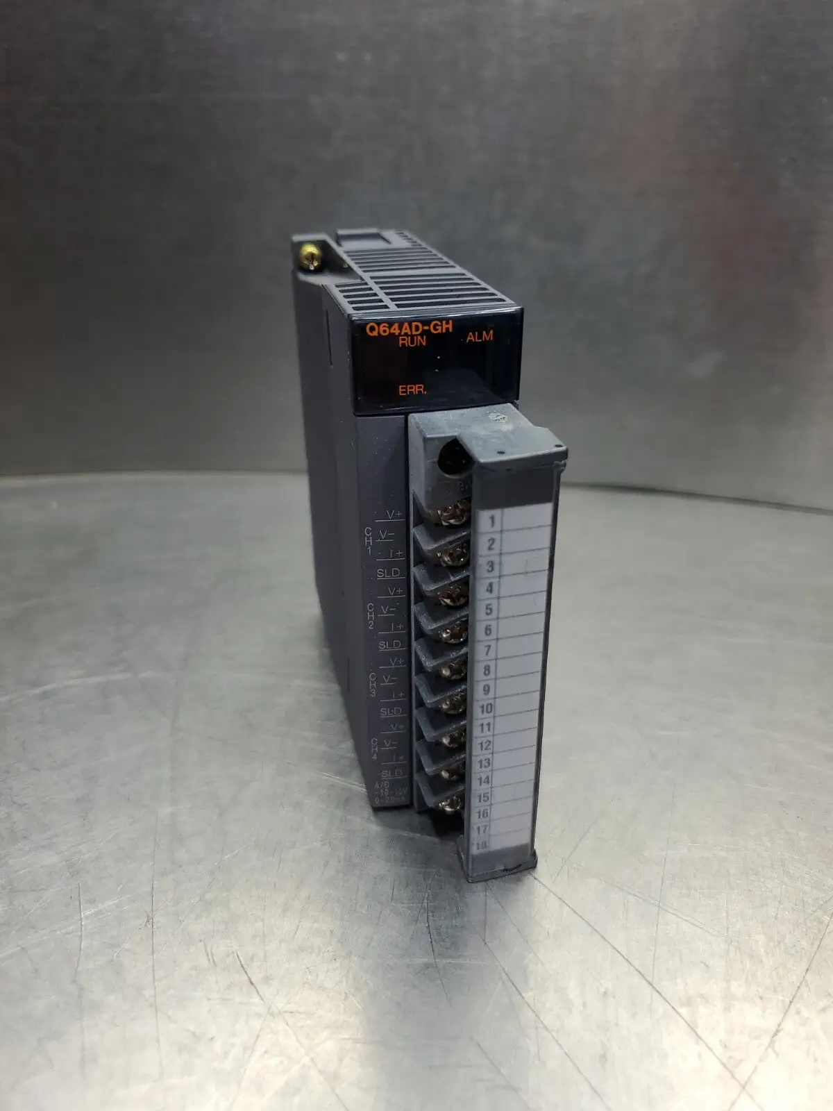 USED Mitsubishi Q64AD-GH