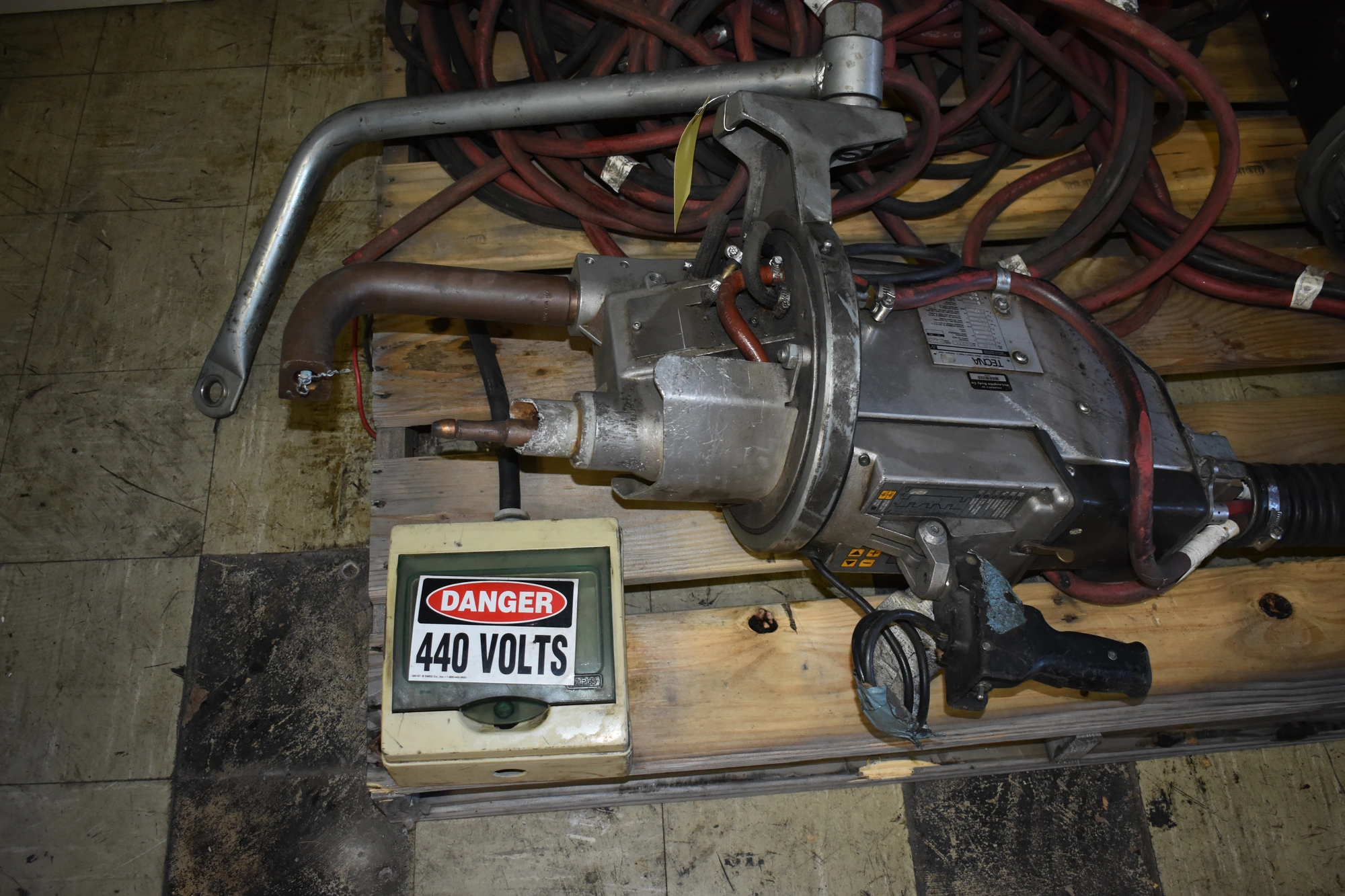 USED TECNA 3323A