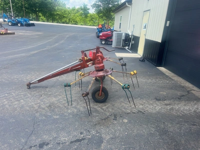 WALTON 2 BASKET TEDDER Hay Tedder | County Equipment Company LLC (8)
