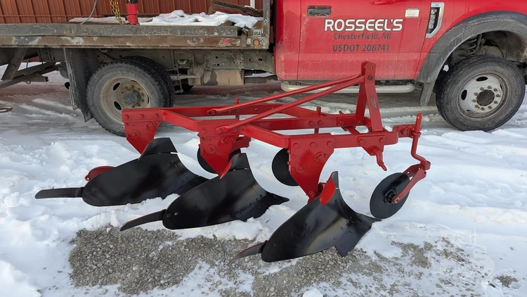 Used MASSEY FERGUSON 66 Plows | Rosseel's Equipment Inc #720690