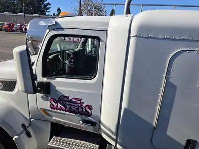 USED 2022 PETERBILT 567