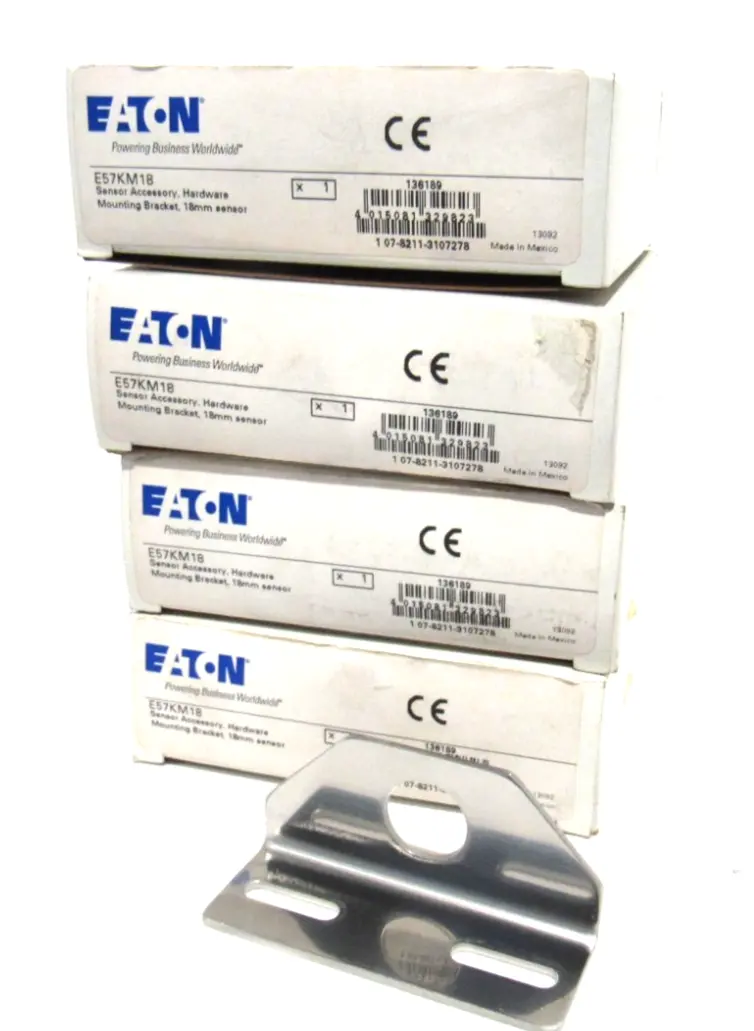 LOT OF 4 NEW EATON E57KM18 MOUNTING BRACKETS