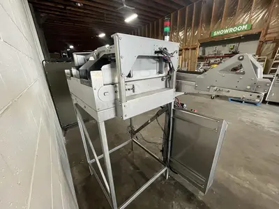Haley Manufacturing Diverting Conveyor