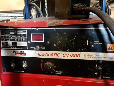 Lincoln Electric Idealarc CV-300 with Cart