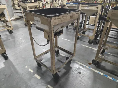 (1) Auger Hopper