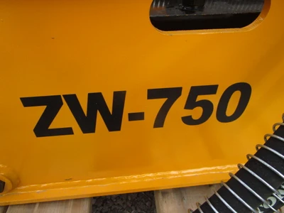Wolverine Skid Steer ZW-750 Concrete Breaker