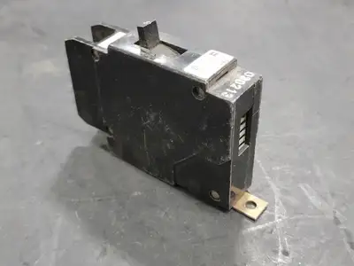 USED EATON CUTLER-HAMMER GBH1015