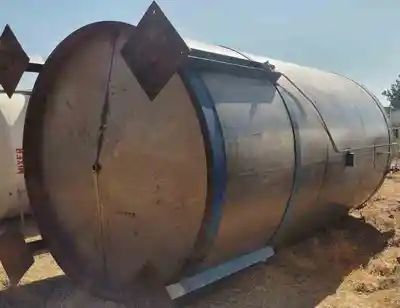 4500 gal stainless steel tank