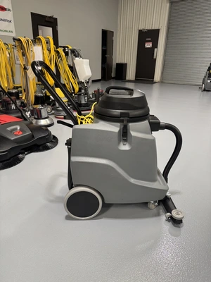Karcher NT 68/1 Wet Vac with Front Mount Squeegee NEW