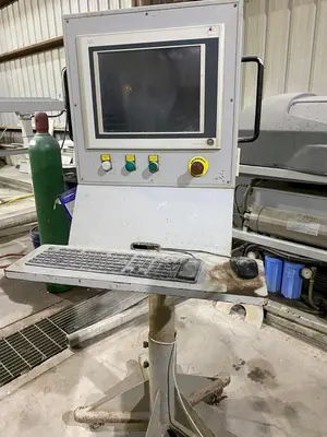 USED 2011 FLOW 200