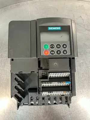 Siemens 6SE6440-2UC21-5BA1 Refurbished MICROMASTER 440 (7.3.2)