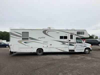 USED 2006 JAYCO GREYHAWK 31