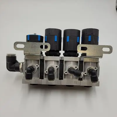 USED FESTO FOUR FESTO REGULATORS MS4-LRB-1/4-D6-AS WITH BRACKETS & AIR-LINE ELBOWS