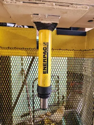 USED ENERPAC PATG1102N