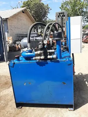 USED 2015 DB TECHNOLOGIES STRUDER-PRESS MACHINE