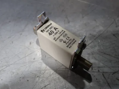 USED LITTELFUSE NH00CG