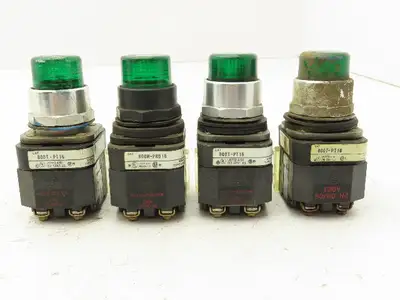 Allen Bradley 800T-PT16 Green Illuminated Pushbutton 30mm Mixed Lot of 4