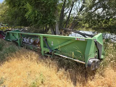 USED JOHN DEERE / CLARKE 1222
