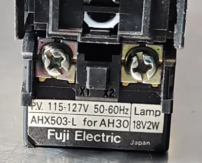 FUJI ELECTRIC AH30-L-G11L3 Command Switch. Loc4E-28