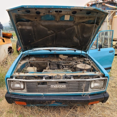 Used MAZDA B2200 Pickup Trucks British Columbia CA | Savona Equipment LTD #1345184