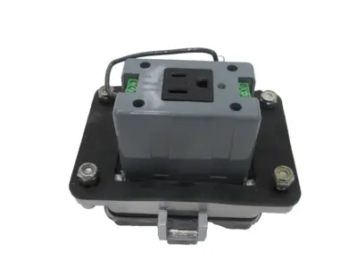 NEW GRACE P-R2-K3RF3 INTERFACE RECEPTACLE 120VAC 3A PR2K3RF3