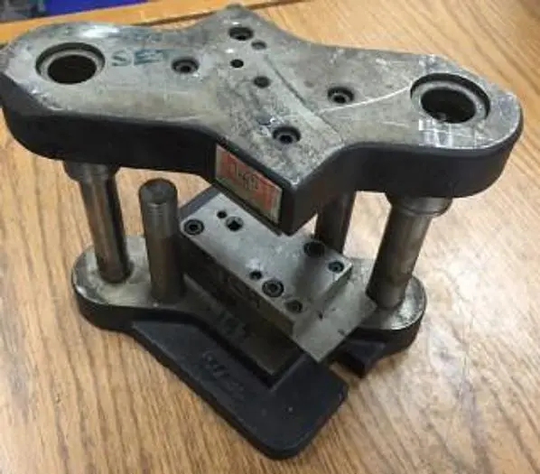 1994-390 Stamping Press Tool & Die Set to Make Square and Pin Findings