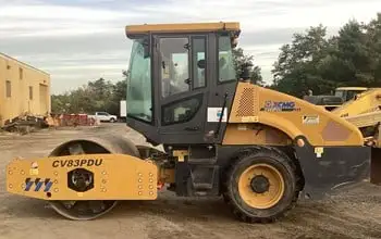 USED 2021 XCMG CV83PDU