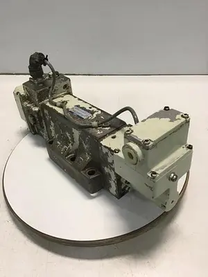 USED YUKEN SD1167-280-10AD-E-CB-10
